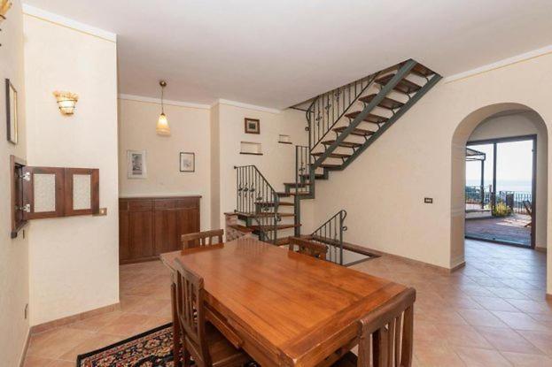Casa Vacanze Montedoro Монтефьясконе Экстерьер фото